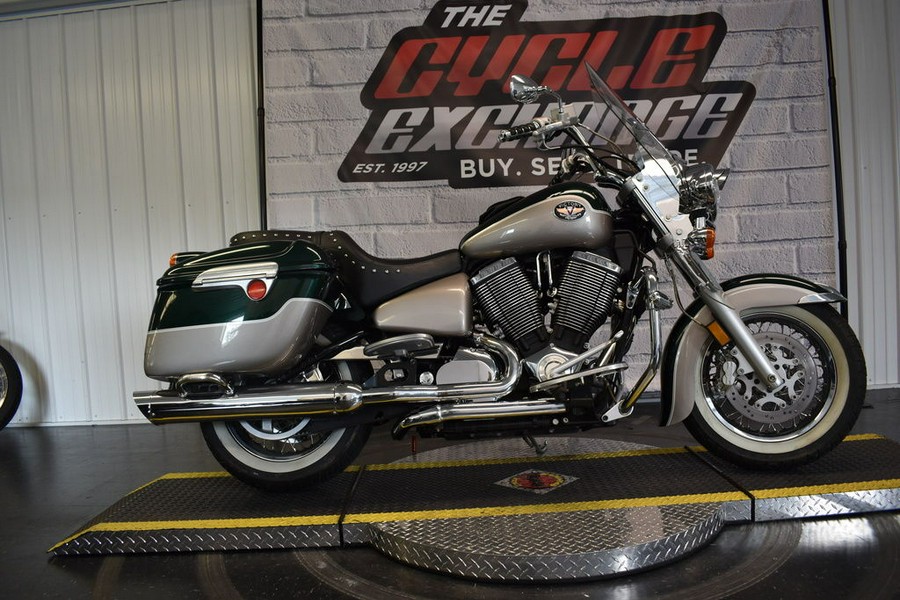 2004 Victory Motorcycles® Touring Cruiser