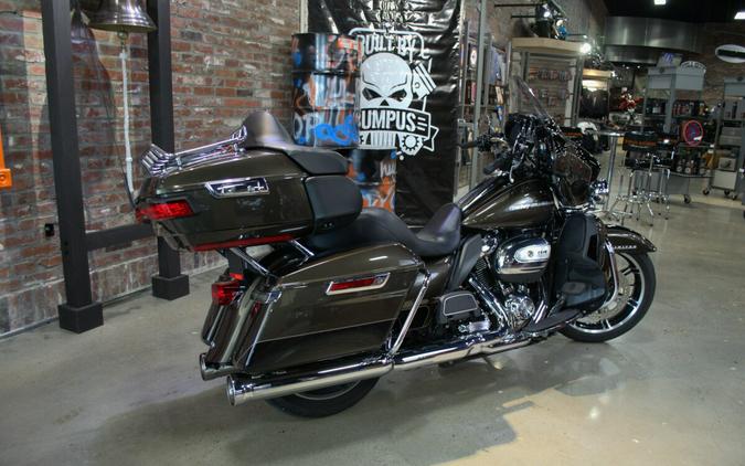 2020 Harley-Davidson Ultra Limited River Rock Gray/Vivid Black