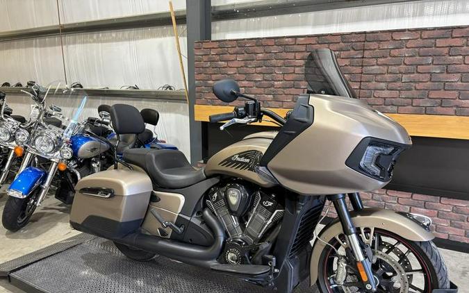 2020 Indian Motorcycle® Challenger Dark Horse Sandstone Smoke