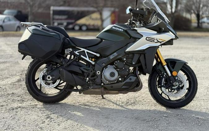 2024 Suzuki GSX-S1000GX Plus