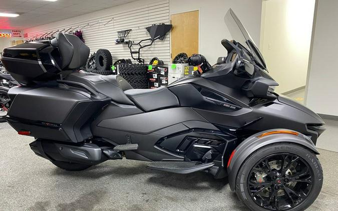 2024 Can-Am Spyder RT Limited Dark Wheels