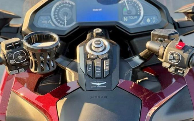2025 Honda® GL1800DA Goldwing Tour Air Bag DCT 50TH ANNIVERSARY