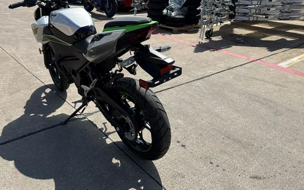 2024 Kawasaki Z e-1 ABS