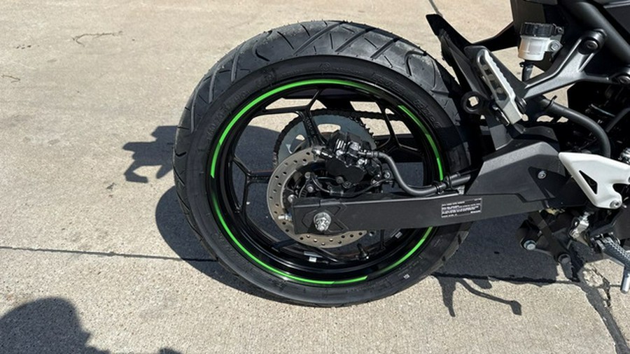 2024 Kawasaki Z e-1 ABS