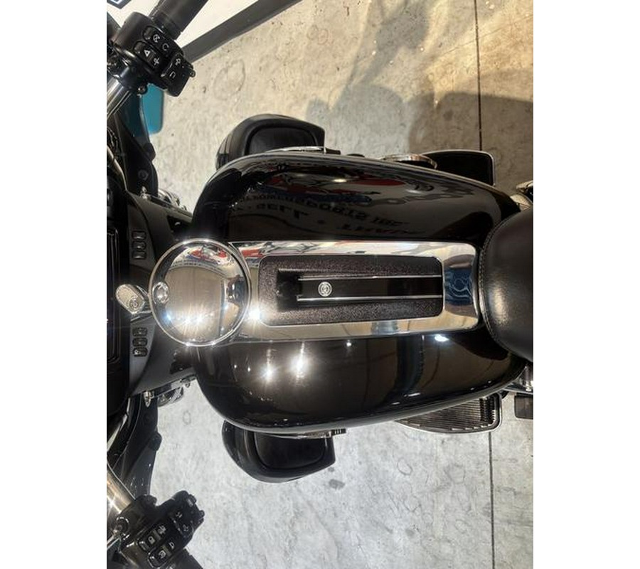 2021 Harley-Davidson® FLHTCUTG - Tri Glide® Ultra