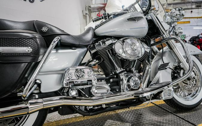 2004 Harley-Davidson FLHRCI Road King® Classic