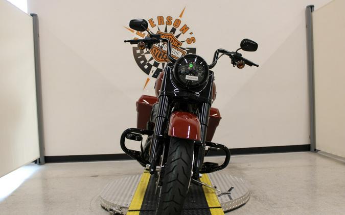 2024 FLHRXS Road King® Special - In Red Rock