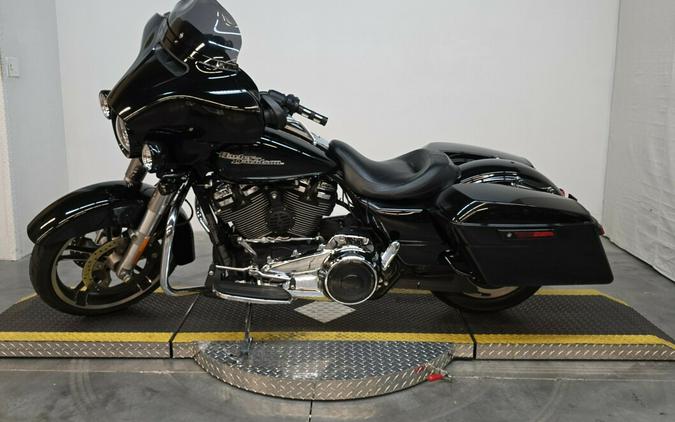 FLHXS 2017 Street Glide Special