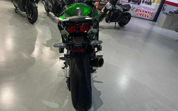 2021 Kawasaki ZX1002DMFNL