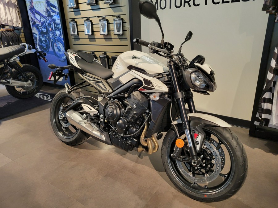 2024 Triumph STREET TRIPLE R