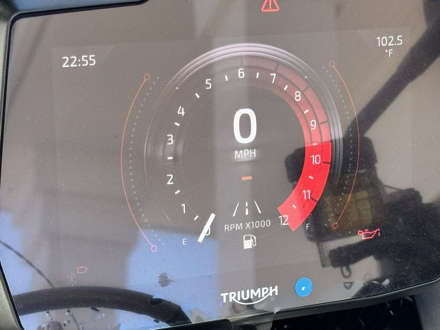 2025 Triumph Tiger 900 GT Pro Snowdonia White / Sapphire Black