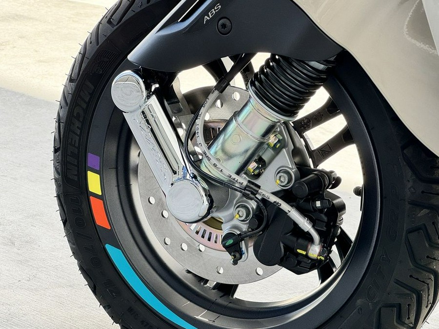 2024 Vespa Primavera 150 S