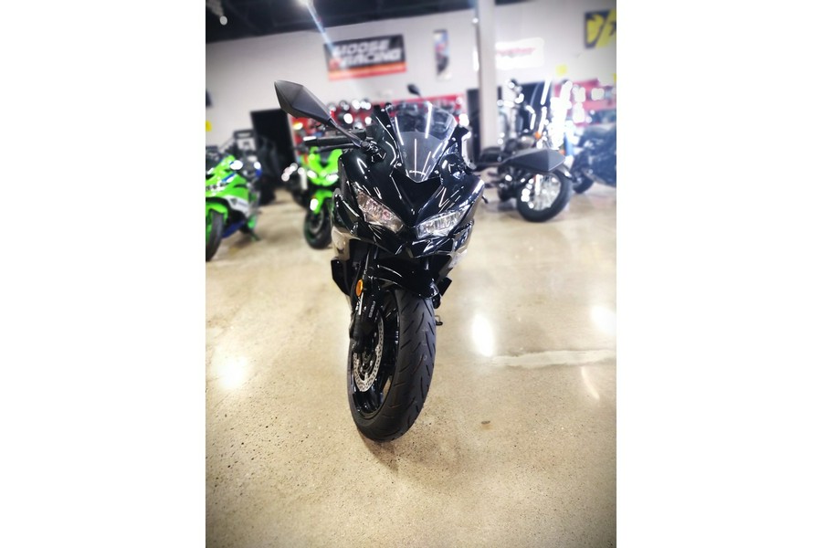 2024 Kawasaki Ninja® ZX™-4R ABS