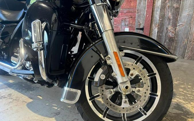 2014 Harley-Davidson® FLHTCU - Electra Glide® Ultra Classic®
