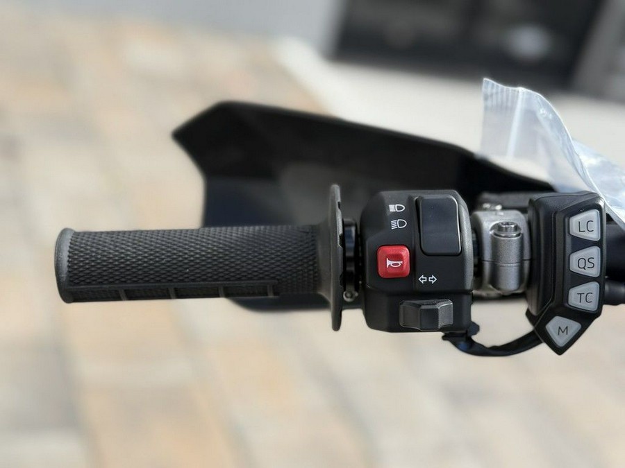 2026 Triumph TF 450-E Jet Black/Pure White