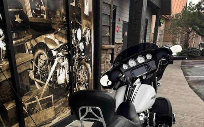 2017 Harley-Davidson STREET GLIDE SPECIAL