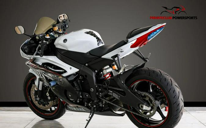 2012 Yamaha YZF-R6 (Raven)
