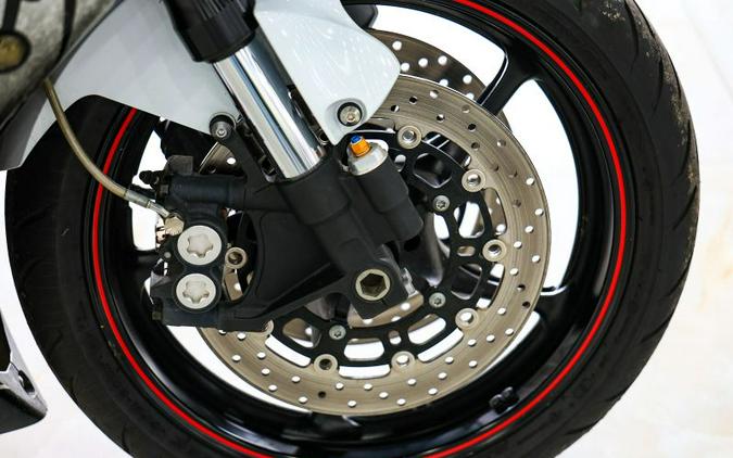 2012 Yamaha YZF-R6 (Raven)