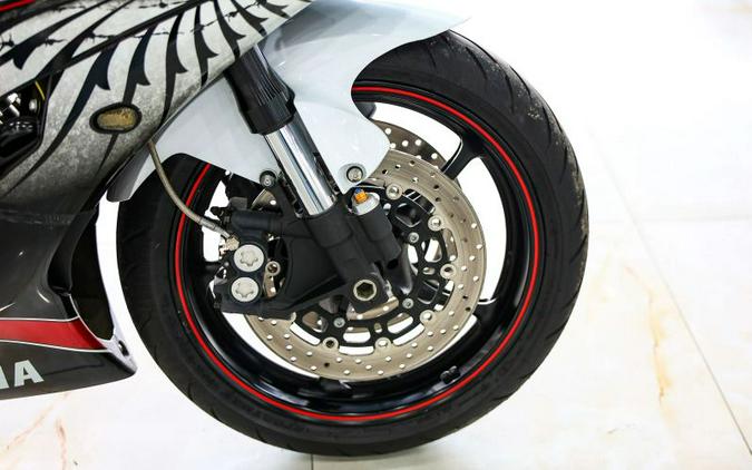 2012 Yamaha YZF-R6 (Raven)