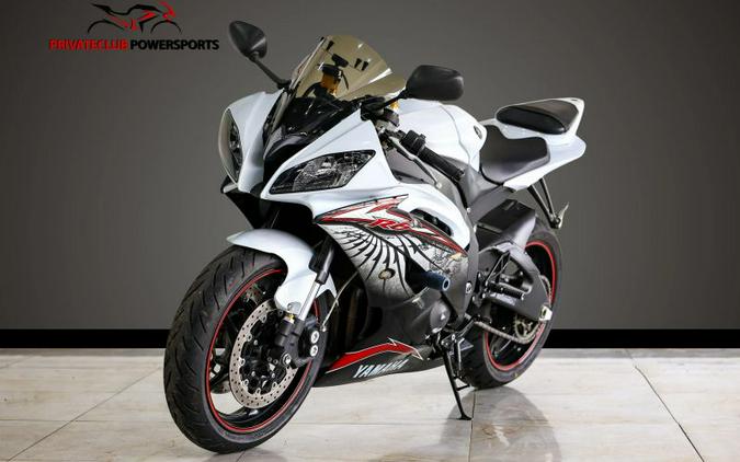 2012 Yamaha YZF-R6 (Raven)