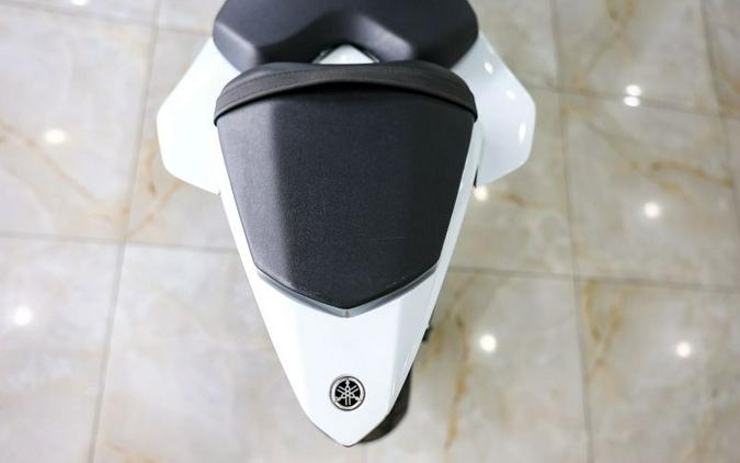 2012 Yamaha YZF-R6 (Raven)