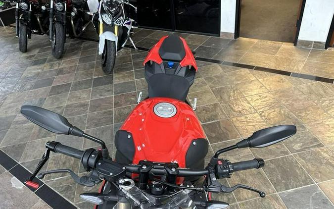 2022 BMW S 1000 R Racing Red