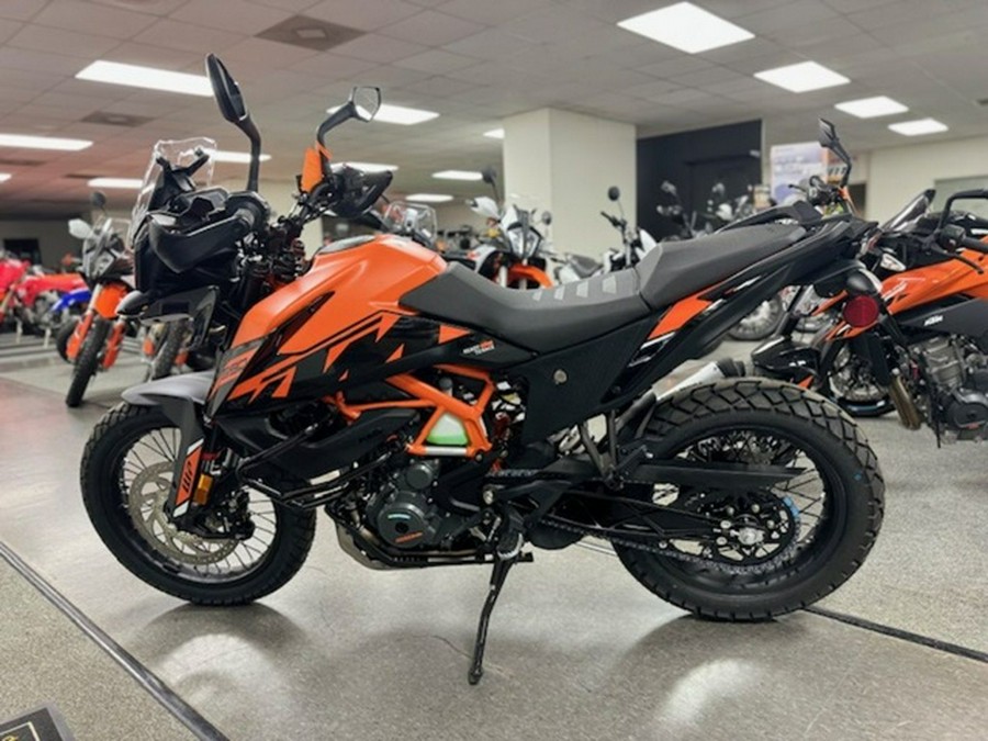 2024 KTM Adventure 390