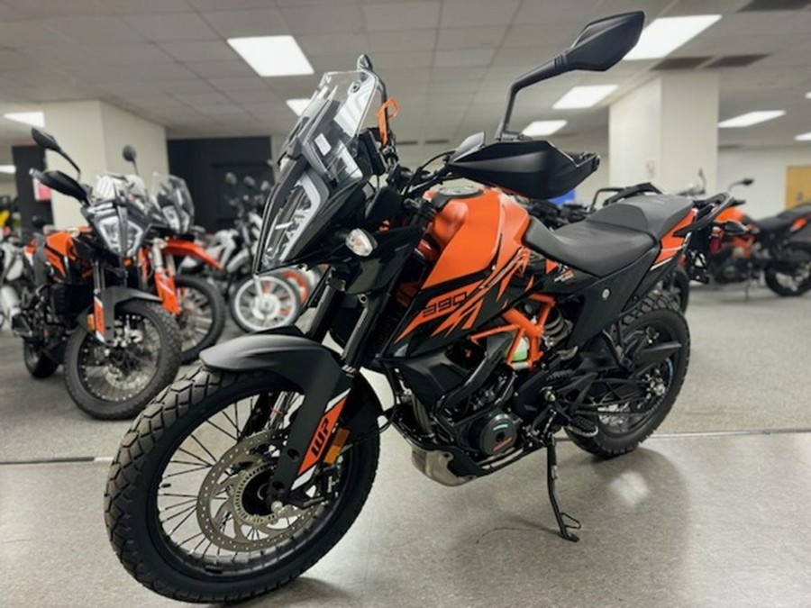 2024 KTM Adventure 390