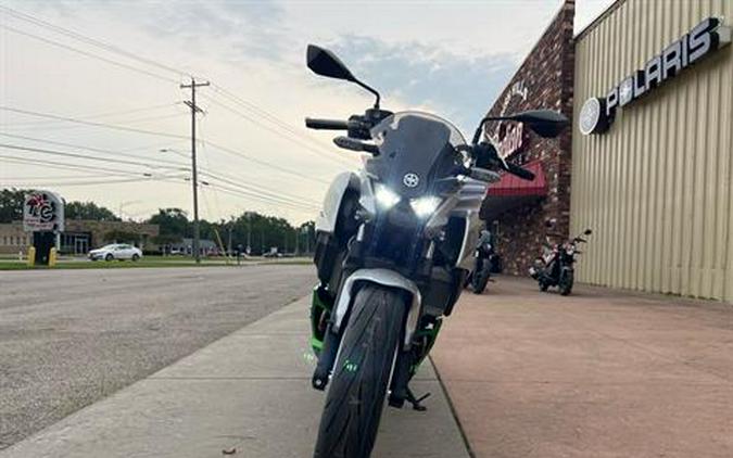 2024 Kawasaki Z7 Hybrid ABS