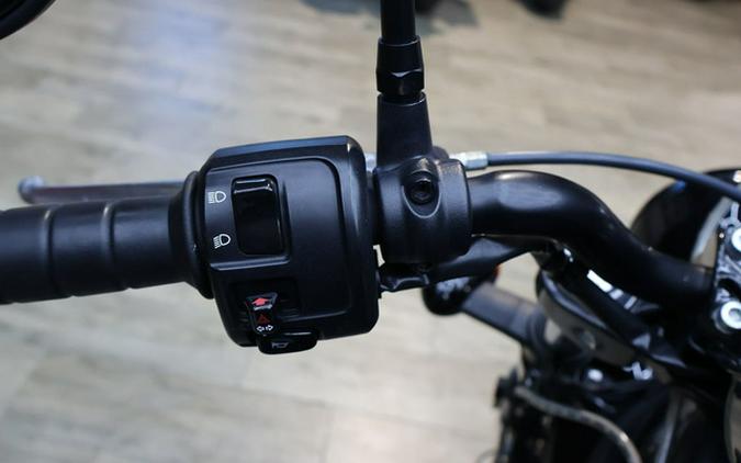 2023 Indian Scout Bobber Sixty ABS Black Metallic