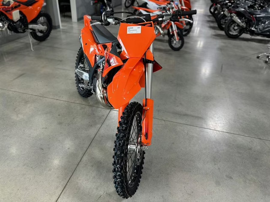 2025 KTM SX