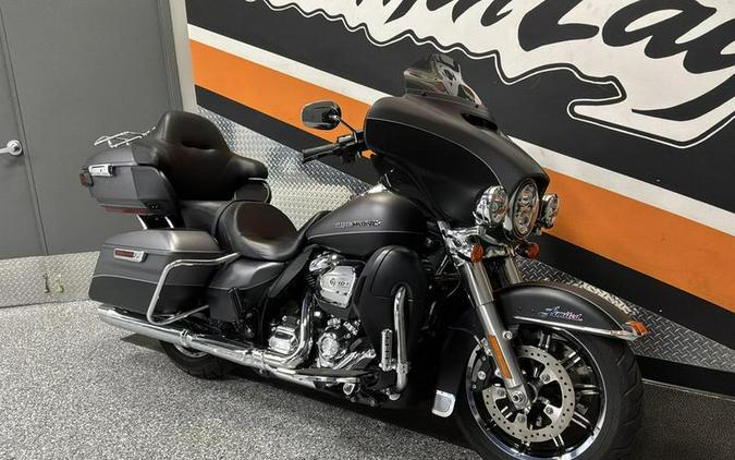 2017 Harley-Davidson® FLHTKL - Ultra Limited Low