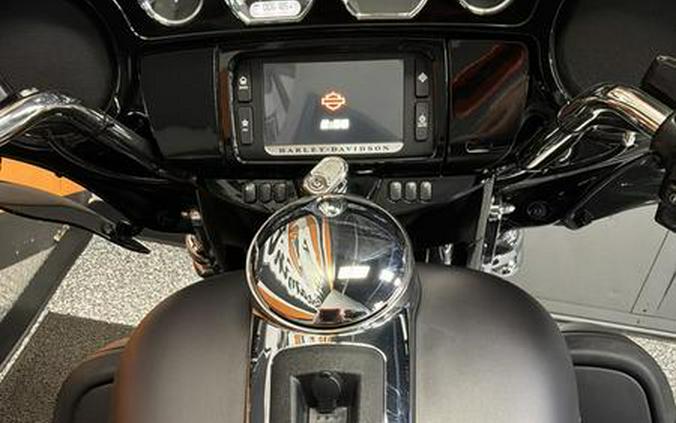 2017 Harley-Davidson® FLHTKL - Ultra Limited Low