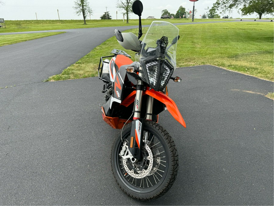 2021 KTM Adventure 890 R