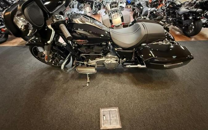 2025 Harley-Davidson® FLHX - Street Glide®