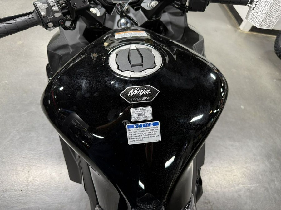2025 Kawasaki Ninja® 1100SX ABS