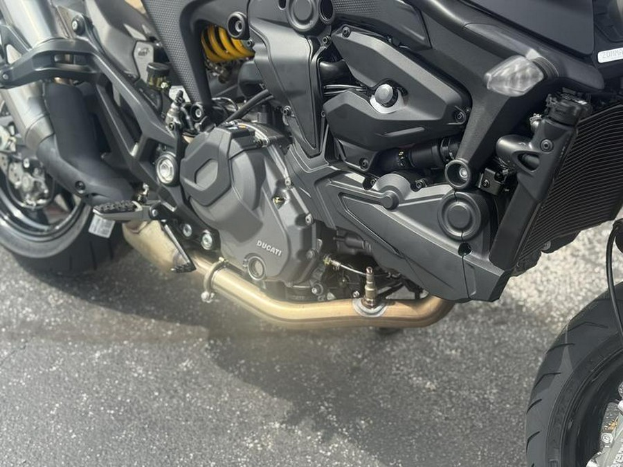 2025 Ducati Monster Dark Stealth