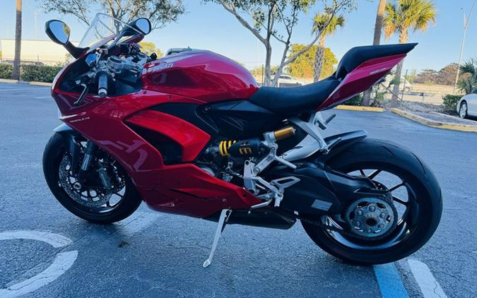 2024 Ducati Panigale V2 Red