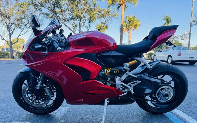 2024 Ducati Panigale V2 Red
