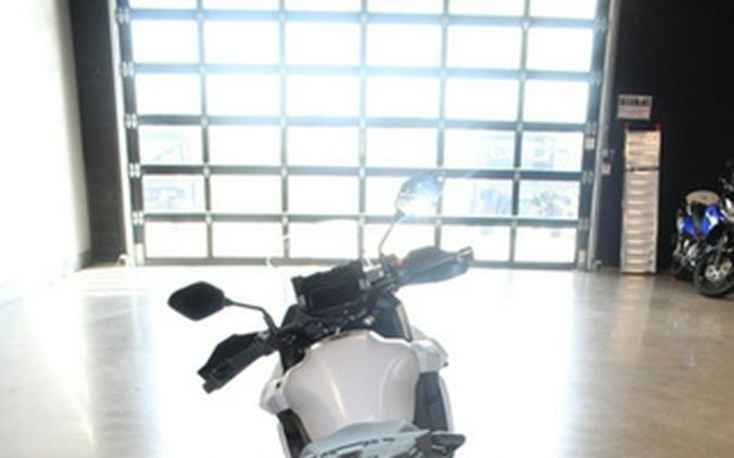 2027 Suzuki SV 7GX