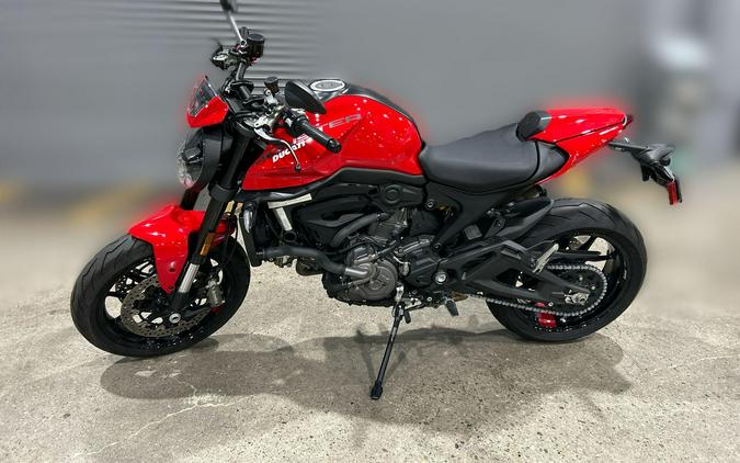 2022 Ducati MONSTER PLUS