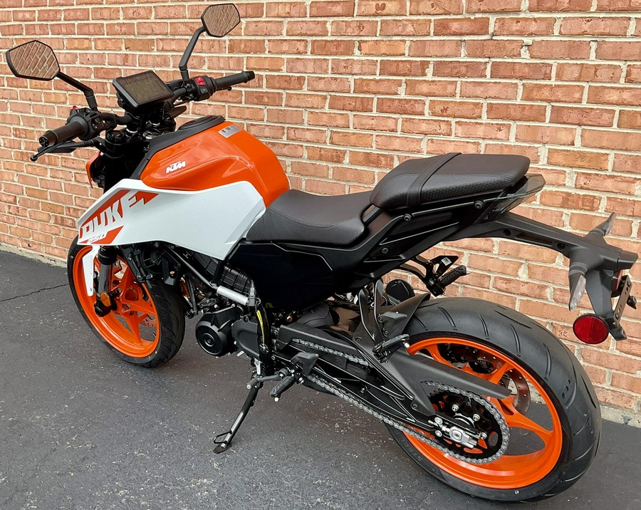 2024 KTM Duke 250