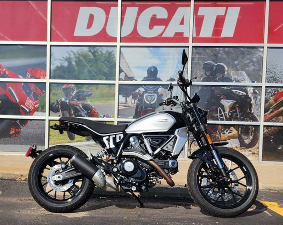 2024 Ducati Scrambler Icon (2G) Black