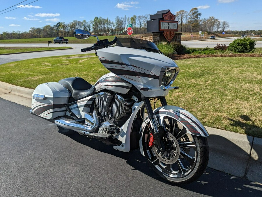 2017 Victory Magnum X-1