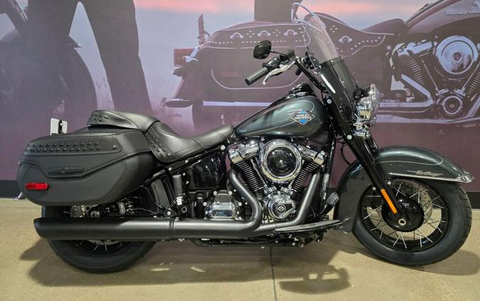 2025 Heritage Softail Classic IRON HORSE MTLC