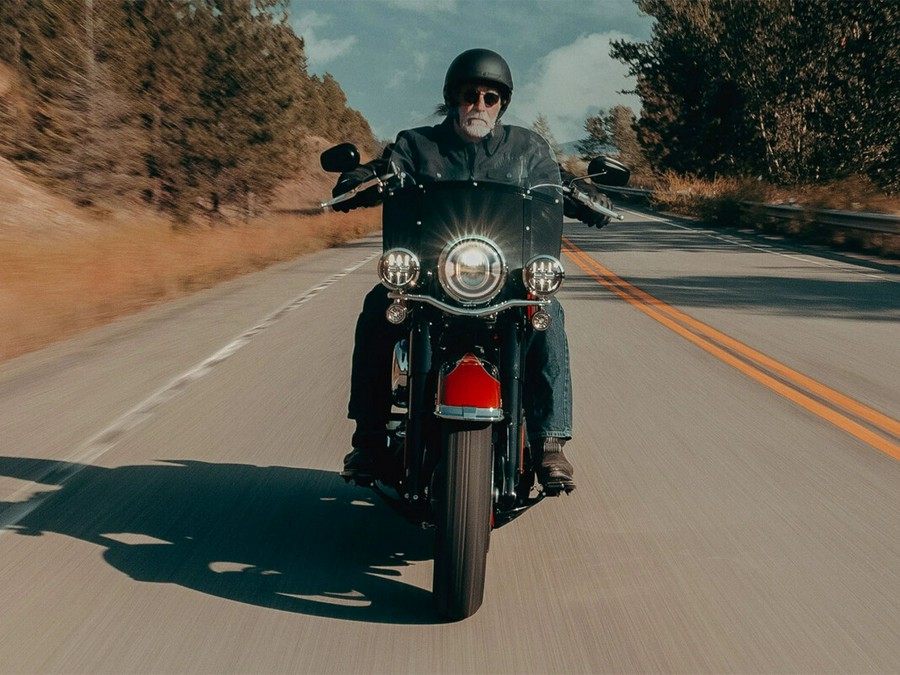 2025 Heritage Softail Classic IRON HORSE MTLC