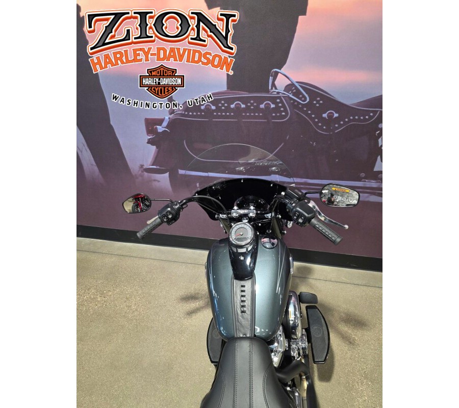 2025 Heritage Softail Classic IRON HORSE MTLC