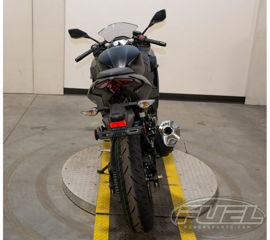2026 Kawasaki Ninja 500 ABS Metallic Flat Spark Black