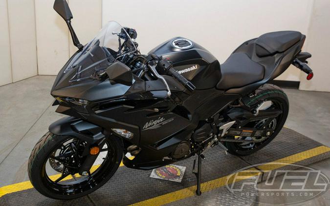 2026 Kawasaki Ninja 500 ABS Metallic Flat Spark Black