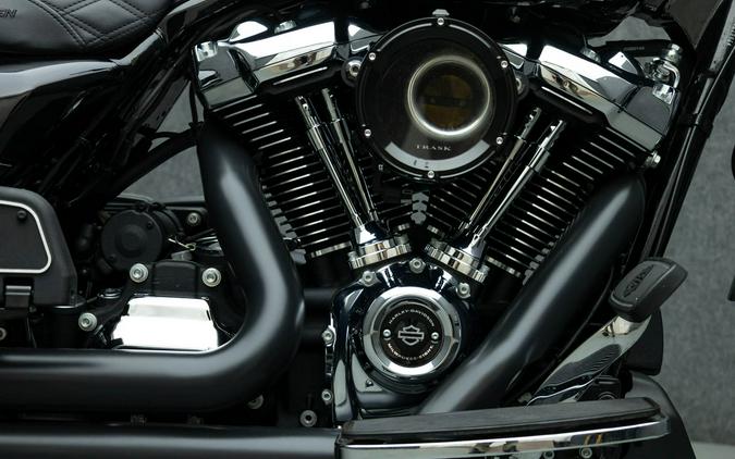 2019 HARLEY DAVIDSON FLHR ROAD KING